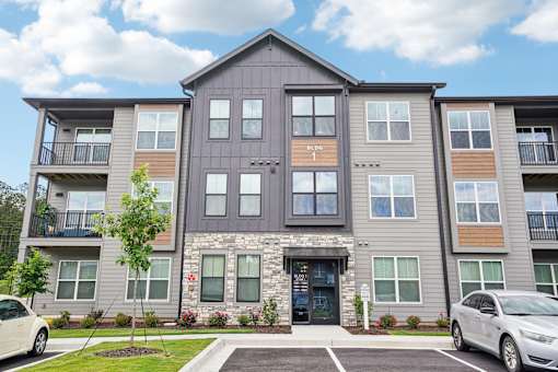 Exterior View at The Pullman Luxury Apartments, Atlanta, 30349