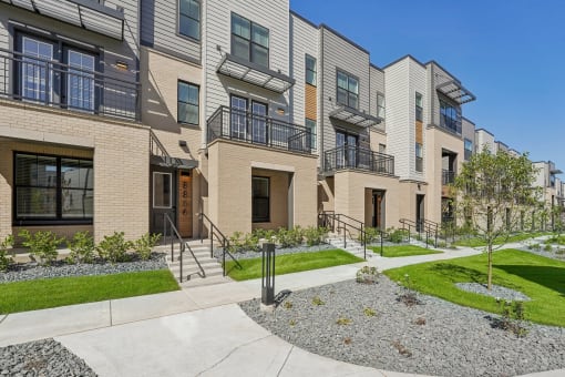 our apartments at the district at Meridian at CityPlace in Woodbury, MN 55125