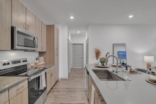 Fully Equipped Kitchen With Moder n Appliancesat Canter, Ocala