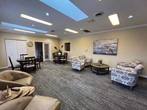 Social Lounge at Deauville Park Apartments, Monroeville, PA, 15146