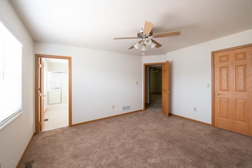 Lush Wall-To-Wall Carpeting In Bedrooms at Holiday Park Apartments, Pennsylvania