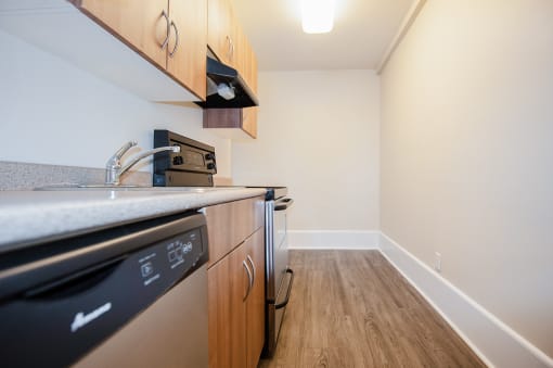 Kitchen at 980 Wolseley Apartment Suites for rent in Canada