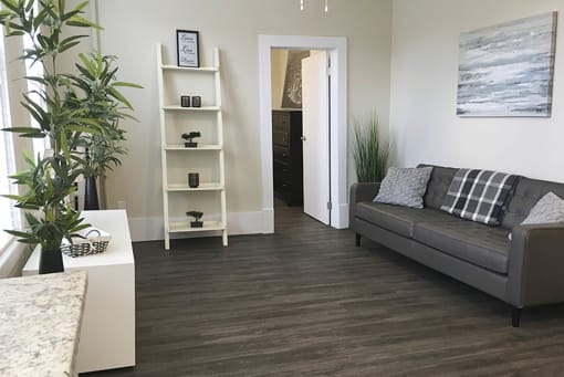 875 Westminster Apartment