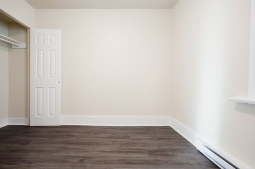 Living area at 309 Enfield Apartment Suites