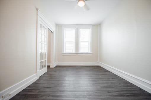 349 Daly Apartment