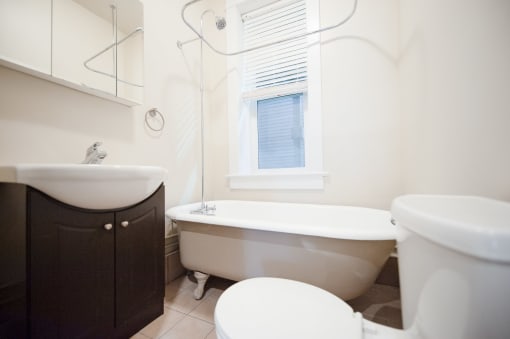 349 Daly Apartment