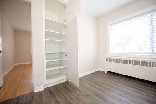 1780 Portage Apartment