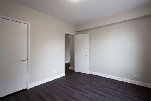 1 Bedroom, 1 Bathroom on 250 Broadway Avenue