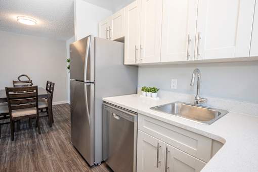 Polo Club Townhomes: 770 - 818 Allegheny Drive