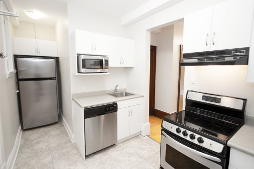 667 Wolseley Apartment