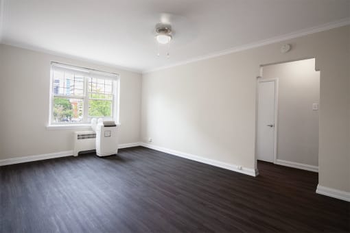 1 Bedroom, 1 Bathroom on 250 Broadway Avenue