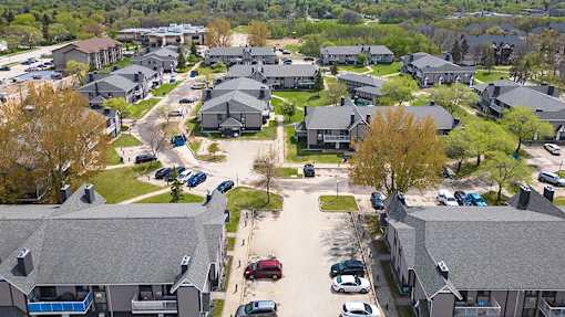 Polo Club Townhomes: 770 - 818 Allegheny Drive