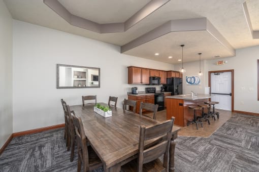 community room dining rable