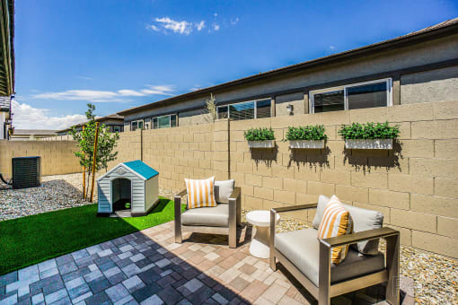 Pet-Friendly Private Backyard at Avilla Mystic, Peoria, AZ 85383