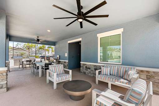 Outdoor Lounge Area at Avilla Cypress Creek, Sun City Center, FL 33573
