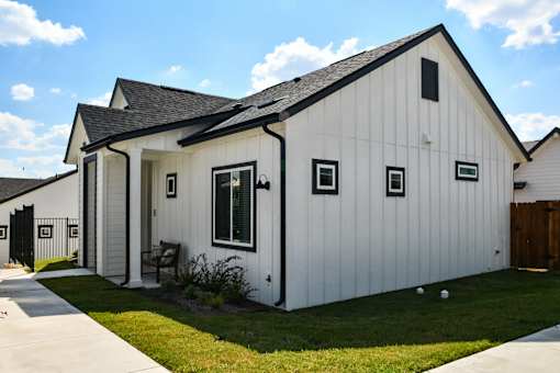 Property Exterior at Avilla Vista Ranch, Liberty Hill, TX 78642