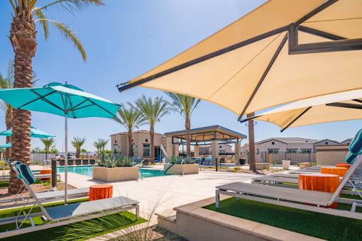 Outdoor Lounge Area at Avilla Palomino, Glendale, AZ 85302