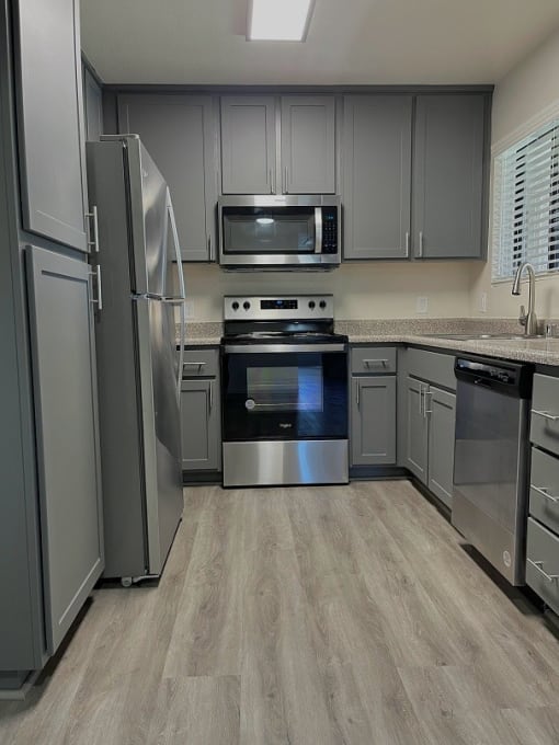 Kitchen Appliances at Sharlands Terrace Apartments, Reno, 89523