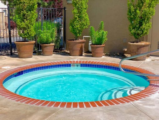 Hot Tub at Sharlands Terrace Apartments, Nevada