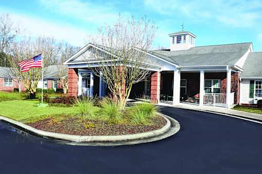 Senior Care Facility Entrance at Spring Arbor of Kinston