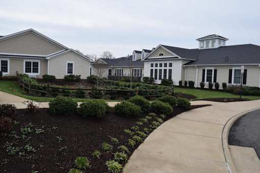 Landscaped Outdoor Spaces at Spring Arbor of Fredericksburg, Fredericksburg