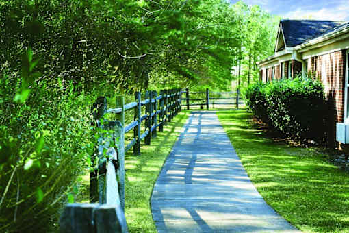 Courtyard at Spring Arbor Senior Living, Spring Arbor of Winchester, Winchester, VA