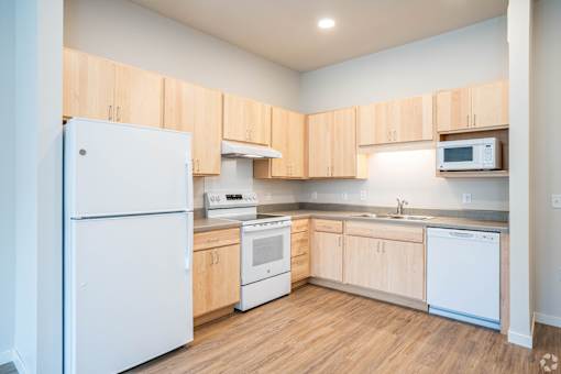 North Creek 1BR1BA Kitchen