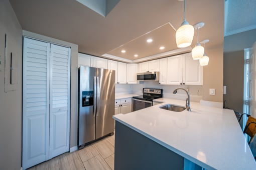 Fully Equipped Kitchen at Bella Lago Vista, West Palm Beach
