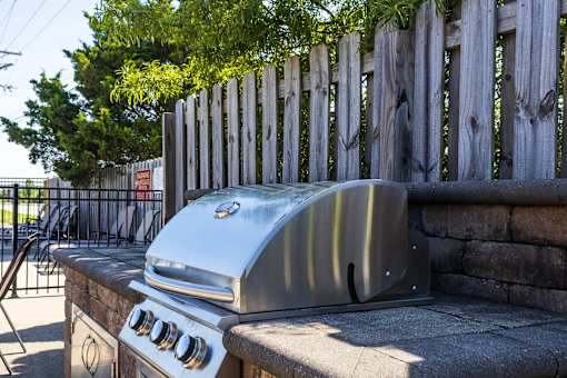 Clarksville Lofts - Grill