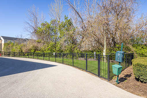 Clarksville Lofts - Pet Park
