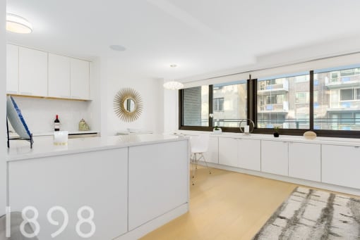 Holland Model Unit 2 bdrm