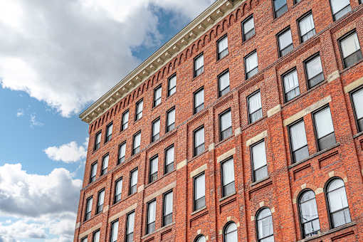 Building with windows at 206 Flats Apartments, Spokane