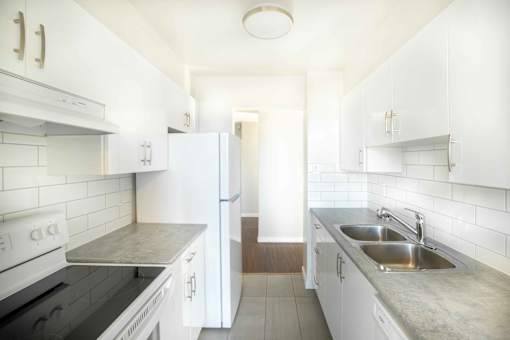 2 Bedroom - Kitchen