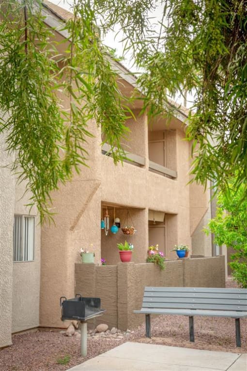 Picnic And Bbq Area at Cimarron Place Apartments, Tucson, AZ, 85712