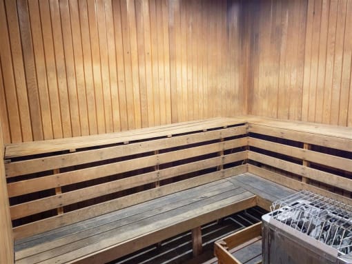 Sauna at Edgewater Isle Apartments & Townhomes, Hanford
