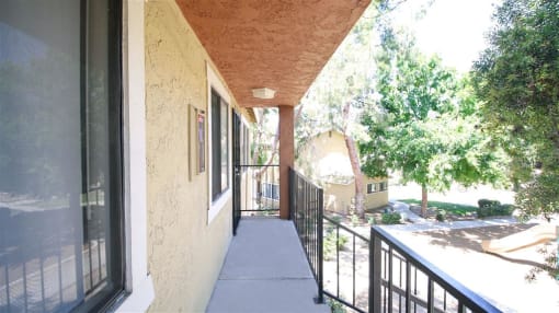 Balcony And Patio at Creekside Villas Apartments, California, 92102