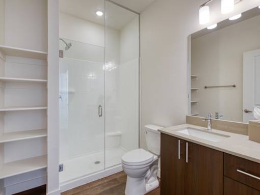 Clean Bathroom at Orchard Park Apartments