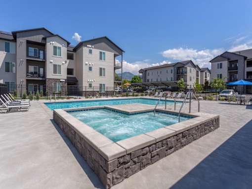 Hot Tub at Magnolia at Homestead