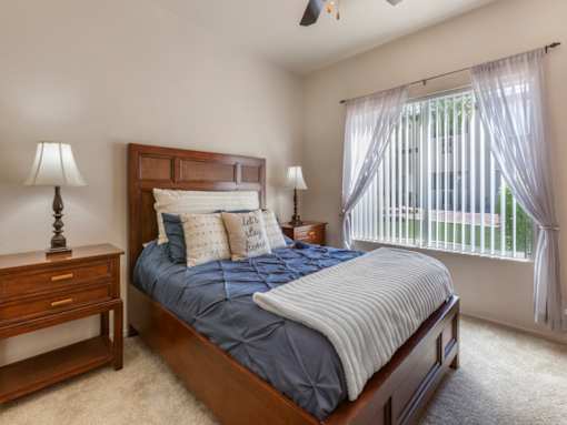 Large Bed in Canyon Ridge