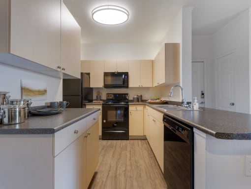 Fully Equipped Kitchen at Echo Ridge