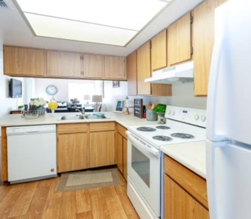Fully Equipped Kitchen at Aztec Springs Apartments, Mesa