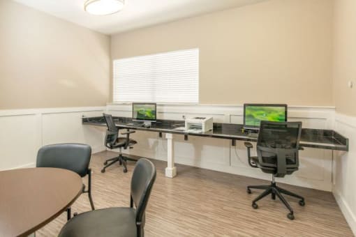 Business Center With Computers at Remington Apartments, Midvale, UT
