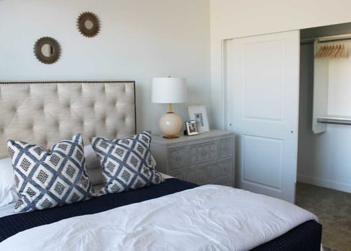 Living with Huge Bedrooms at Veranda Apartments, Utah