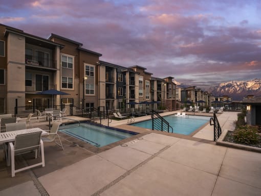 Parc Ridge Pool with View of the Mountains