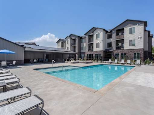 Sparkling Pool at Magnolia at Homestead