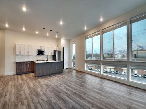 The Stack - Sugarhouse Apartments Kitchen with Island