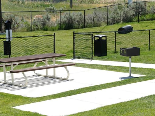 Picnic And Bbq Area at San Marino Apartments, Utah