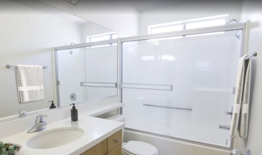 Luna Apartment View, Bathroom