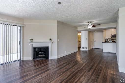 GAS FIREPLACE