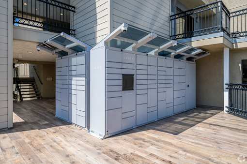 LUXER LOCKERS